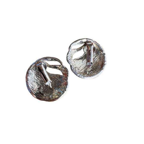 Vintage 80's Creme Enamel & Gold Tone Round Clip On Earrings - Picture 2 of 2